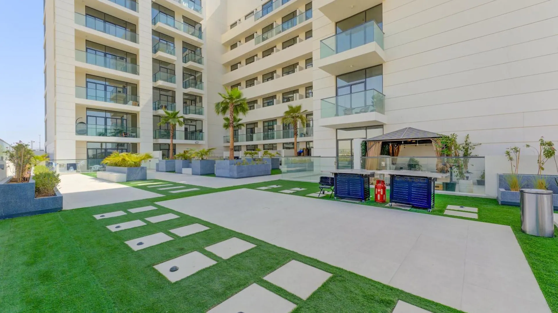 Apartment Bright & Luxury Studio With Balcony In Al Furjan Dubai